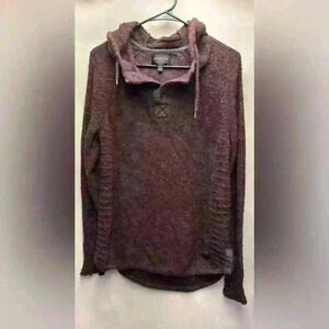 OUTPOST MAKERS
Ribbed Knit Hooded Sweater in Fired Red